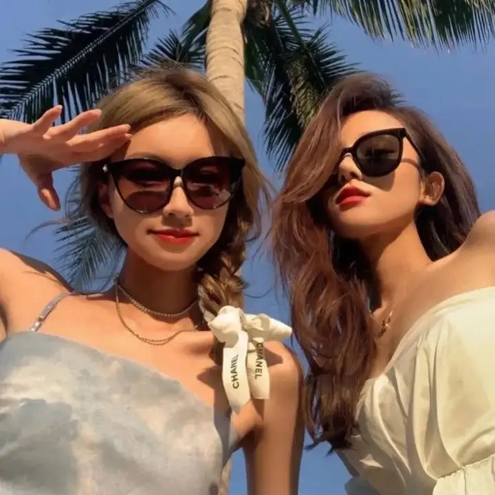 荡女施维亚